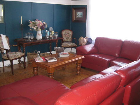 Ivy May Cottage - Cruises Travel 3