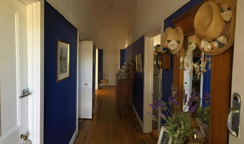 Ivy May Cottage - Cruises Travel 1