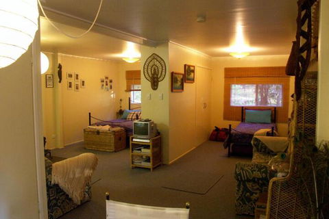The Pond Cottage - Travel Search 6