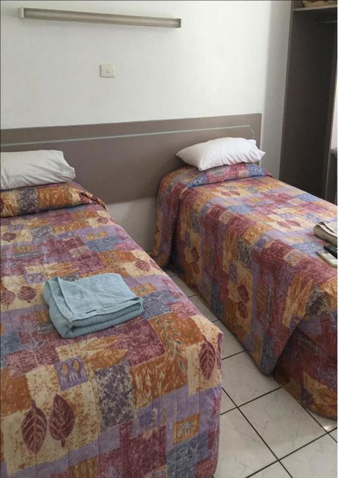 Barkly Hotel - Travel Agents 2