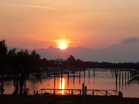 Hinchinbrook Harbour Apartments - Tourism Guide 1