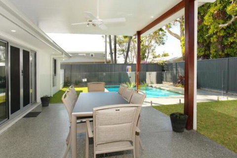 Palm 95 Modern 4 BDRM Home With Pool - Travel Agents 6