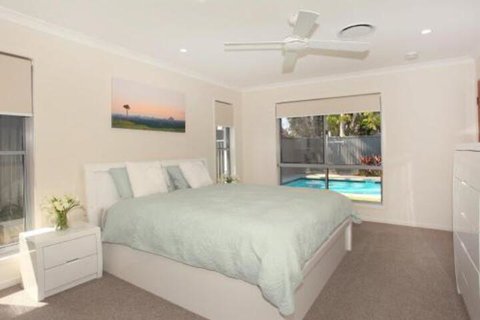 Palm 95 Modern 4 BDRM Home With Pool - Travel Agents 5