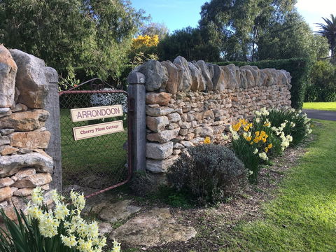 Cherry Plum Cottages - Tourism Guide 2