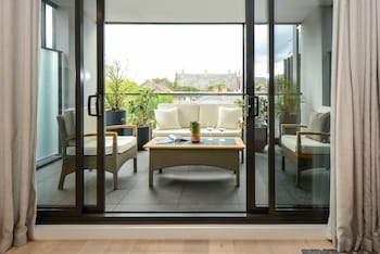 Boutique Stays - The Lincoln - Travel Search 1