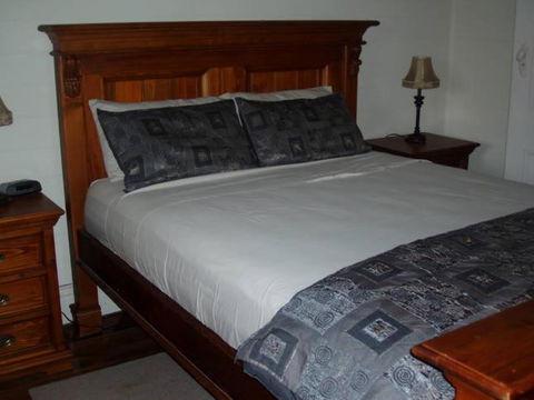 Tall Timbers Motel - Tourism Guide 3