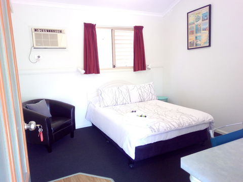 Silver Wattle Caravan Park - Travel Search 5