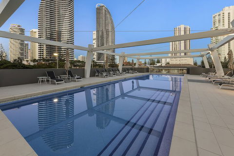 Avani Broadbeach Residences - Cruises Travel 4