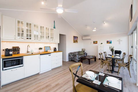 North Beach Bed And Breakfast - Travel Agents 2