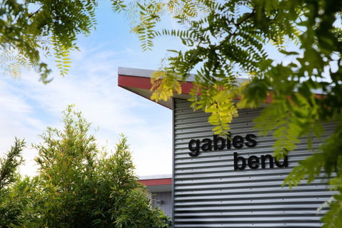 Gables Bend On High - Tourism Guide 0