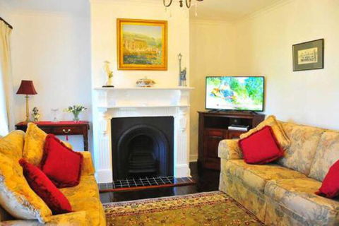 Ornee Cottage - Travel Search 3