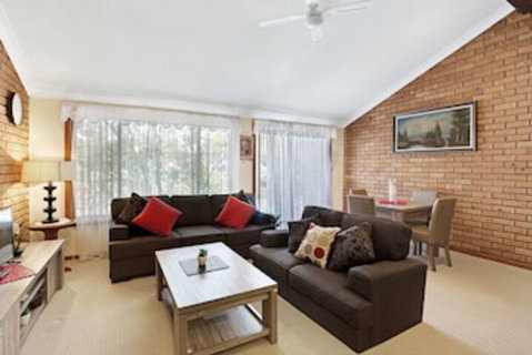 Macadamia Court, 2/8 Government Road - Tourism Guide 0