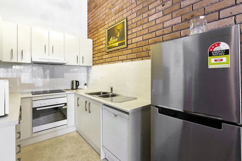 Macadamia Court, 2/8 Government Road - Tourism Guide 3