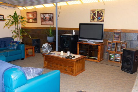 Chrissie's Dongara - Pet Friendly - Travel Agents 3