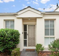 Smart Caulfield Townhouse - Tourism Guide