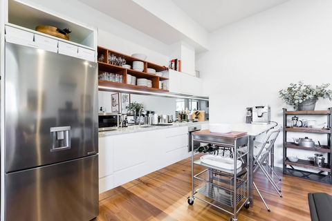 MURRAY, 1BDR Fitzroy Apartment - Tourism Guide 2