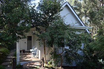 Forest Edge Cottage At Merrow Cottages - Travel Agents 6