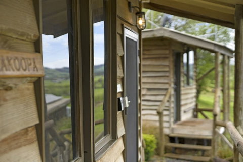 Mole Creek Cabins - Tourism Guide 2