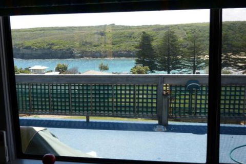 House On The Hill - Tourism Guide 7