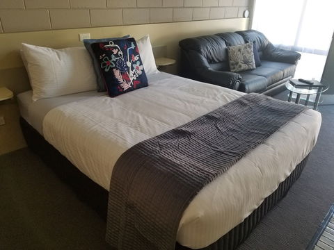 Sandbar Motel - Cruises Travel 5