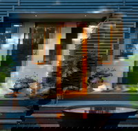 Alofi - Travel Agents