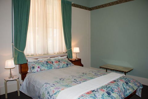 Kimba Travellers Haven - Travel Agents 4