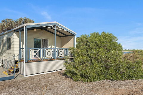 Port Broughton Tourist Park - Travel Agents 2