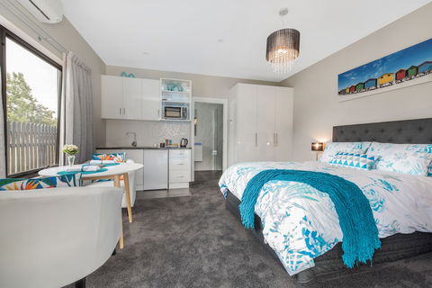 The Wellington Bed & Breakfast - Tourism Guide 2
