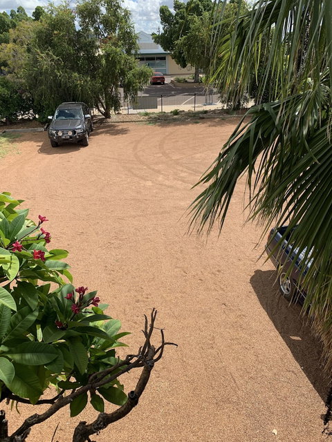 Central Motel - Travel Agents 6