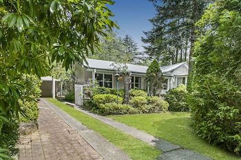 Garden Cottage - Travel Search 0