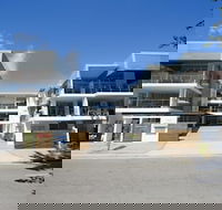 Maggies Beachfront Apt. 8 - Travel Search