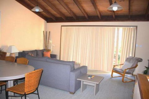 Coastal Retreat Unit 3 - Tourism Guide 3