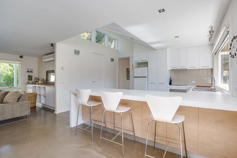 Portsea Place - Travel Agents 5