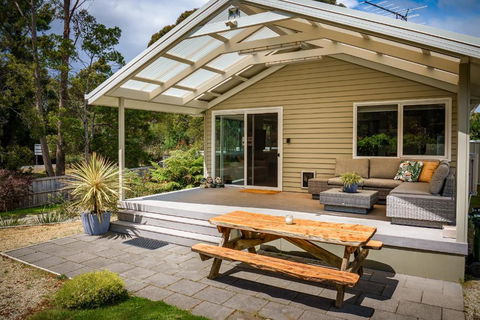 Adventure Bay Holiday Home - Travel Search 6