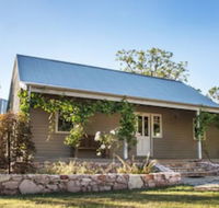 Johanna NEW MODERN HOUSE - Travel Agents