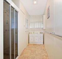 Delany Surprise Pet friendly house - Travel Search