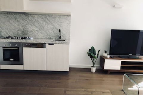 Level 8 Marvelous Apartment With Pool Access - Tourism Guide 0