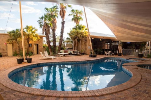 Longreach Outback Adventures - Travel Agents 6