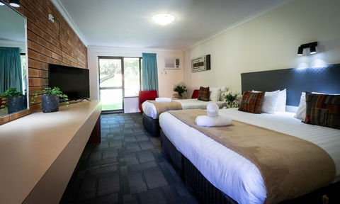 Hotel Clipper - Tourism Guide 1