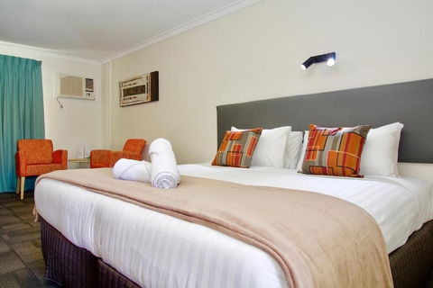 Hotel Clipper - Tourism Guide 2