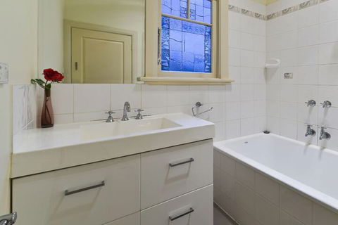 Balwyn Houses - Travel Search 6