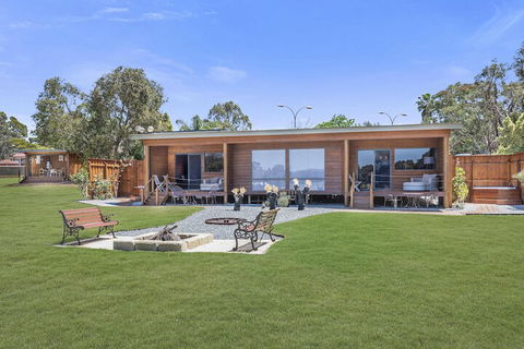 The Swan Valley Retreat - Tourism Guide 4