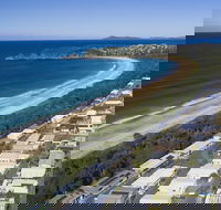 Beachfront Hallidays Point - Cruises Travel