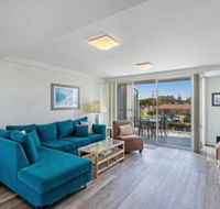 Cirrus 6/44 Marine Drive
