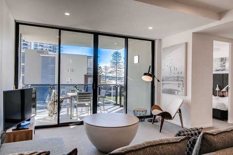 Iconic Kirra Beach Resort - Travel Agents 6