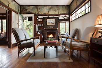 Zelman Cottage - Tourism Guide 0