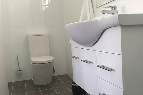 Kootingal Landview Motel - Travel Search 4