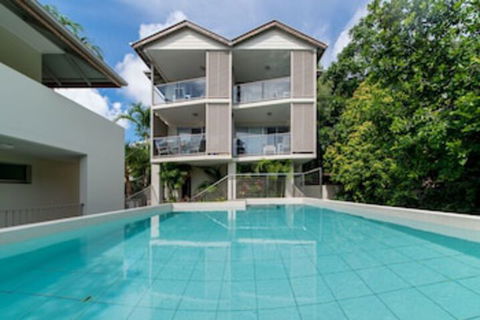 Alpha 8 On Waterson - Airlie Beach - Tourism Guide 0