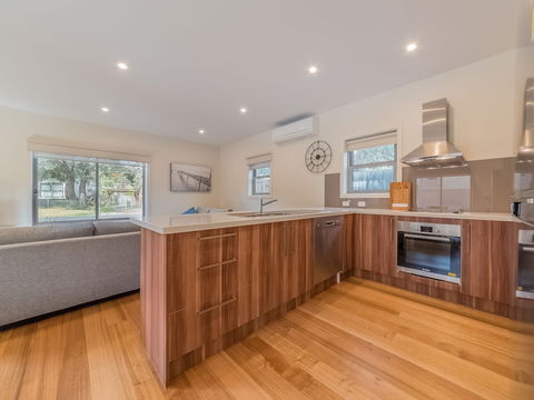 Broughton By The Beach - Travel Agents 1