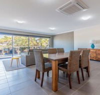 Thompson Avenue Apartments No.2 - Travel Agents